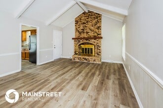 16105 E 27th Ter S in Independence, MO - Foto de edificio - Building Photo