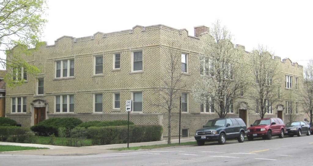 3336 N Laramie in Chicago, IL - Foto de edificio