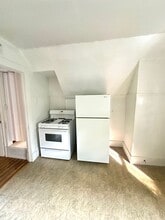 12 Demmer Ave in Pittsburgh, PA - Building Photo - Building Photo
