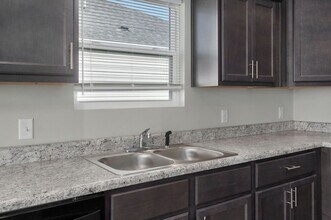 419 W Barcelona St in Republic, MO - Building Photo - Building Photo