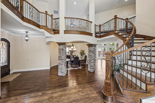 property at 2192 Hidalgo Ln