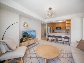 1374 Kapi‘olani Blvd in Honolulu, HI - Building Photo - Building Photo