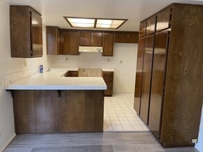 821 S 2nd St, Unit L in Alhambra, CA - Foto de edificio - Building Photo