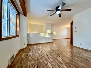 722 Waverly Pl in Whitefish, MT - Foto de edificio - Building Photo