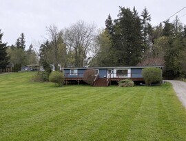 786 W Vista Dr in Camano, WA - Building Photo