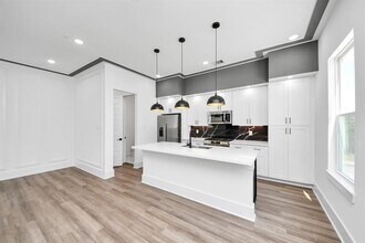 9004 Orange Spg Dr in Houston, TX - Building Photo - Building Photo