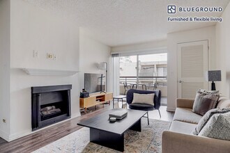 7230 Franklin Ave, Unit FL2-ID1355 in Los Angeles, CA - Building Photo - Building Photo