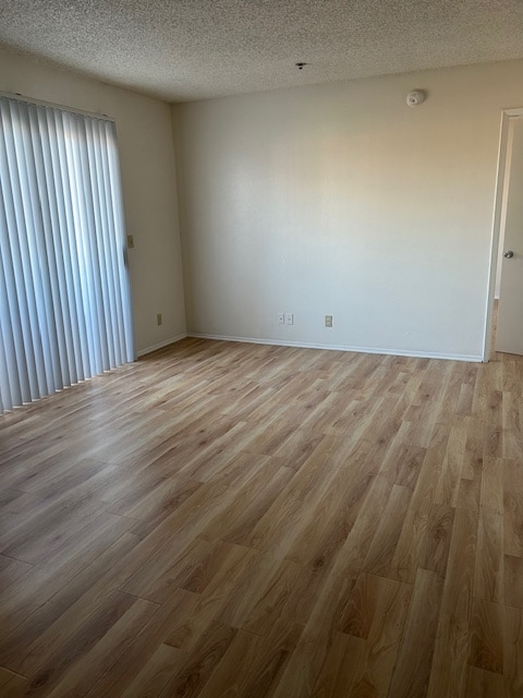 1018 W 83rd St in Los Angeles, CA - Building Photo - Building Photo