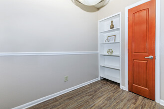 Grove At Plantation in Lafayette, LA - Building Photo - Building Photo