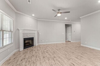 2302 Aspen in Siloam Springs, AR - Foto de edificio - Building Photo