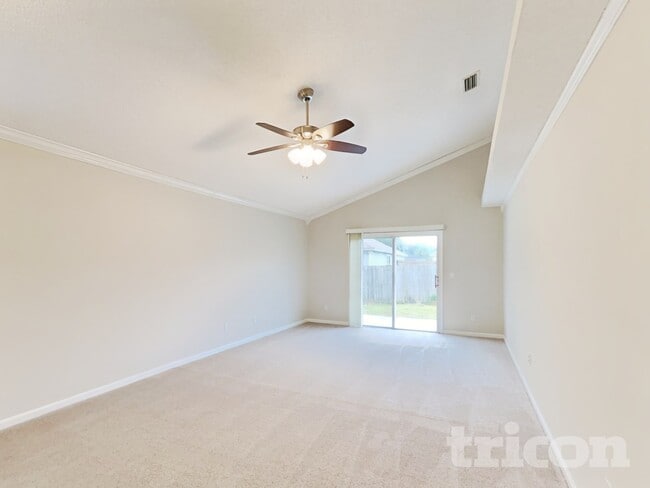 7650 Ginder Ct in Jacksonville, FL - Foto de edificio - Building Photo