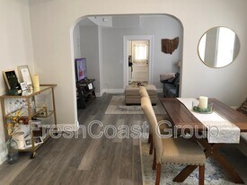 2049 W 28th St in Cleveland, OH - Building Photo