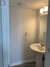 618 Lapland Private in Ottawa, ON - Building Photo - Building Photo