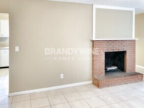 5649 Falcon St W in Jacksonville, FL - Building Photo - Building Photo