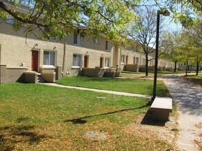 128 S Edith St in Pontiac, MI - Building Photo - Building Photo