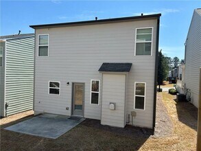 205 Ridge Valley Dr in Woodstock, GA - Foto de edificio - Building Photo