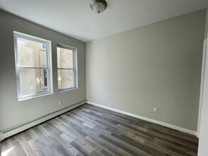 5202 Bergenline Ave in West New York, NJ - Building Photo - Building Photo
