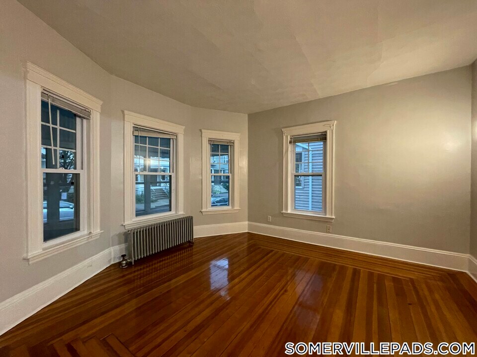 66 Simpson Ave in Somerville, MA - Building Photo