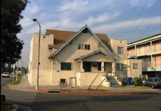 238 S Avenue 21 in Los Angeles, CA - Foto de edificio - Building Photo