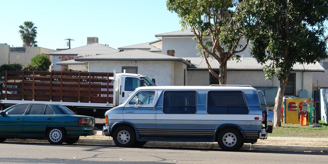 Magnolia Apartments in El Cajon, CA - Foto de edificio - Building Photo
