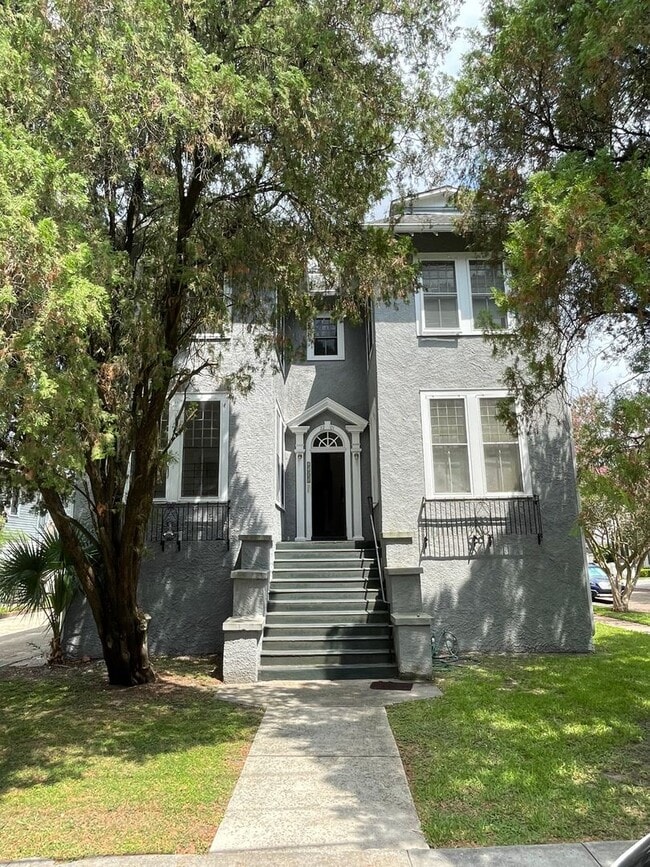 2201 Calhoun St in New Orleans, LA - Building Photo - Building Photo