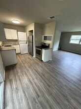 1920 Karen Ln in Tallahassee, FL - Building Photo - Building Photo