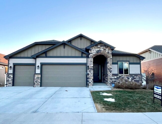 property at 622 Vermilion Peak Dr