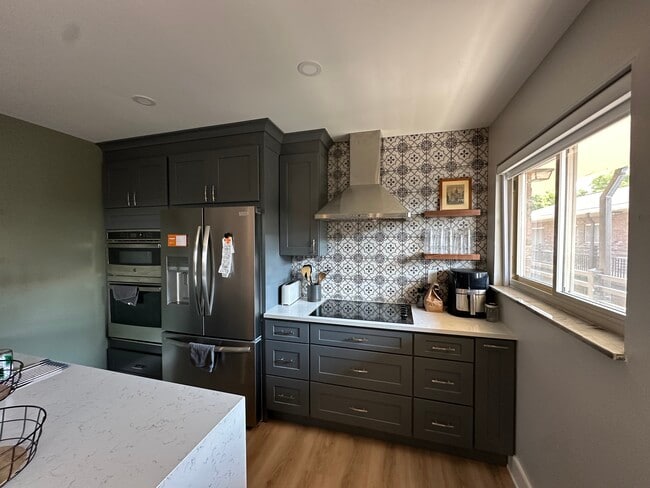 1507 Highland Ave, Unit #B402 in Knoxville, TN - Building Photo - Building Photo