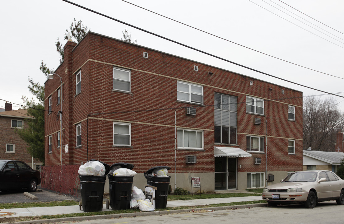 805 Harris Ave in Cincinnati, OH - Foto de edificio