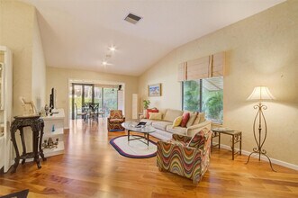 5051 Pine Dr in Boynton Beach, FL - Building Photo - Building Photo