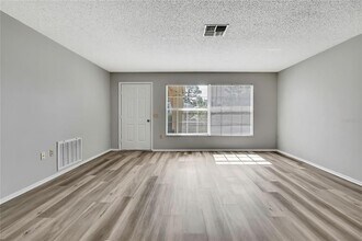2453 Keeport Dr in Spring Hill, FL - Building Photo - Building Photo