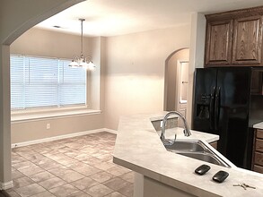 511 Hidden Meadow Ct in Desoto, TX - Building Photo - Building Photo