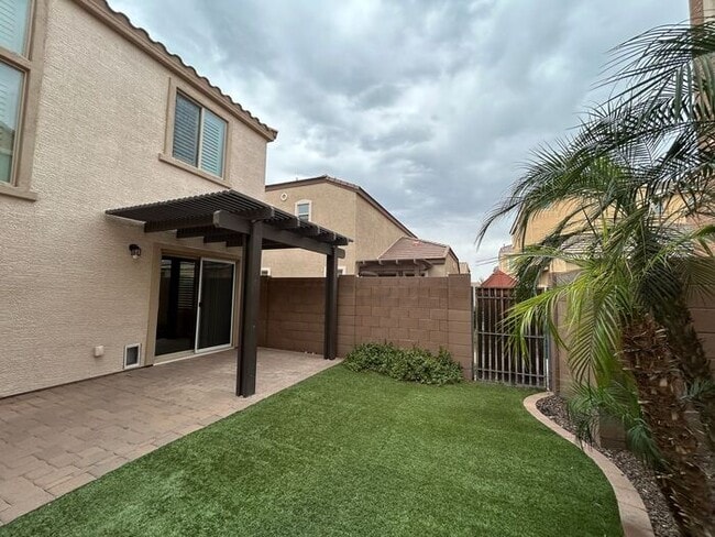 2251 S Ponderosa Dr in Gilbert, AZ - Building Photo - Building Photo