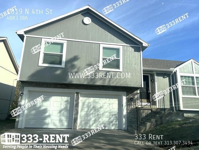 property at 1319 N 4th St