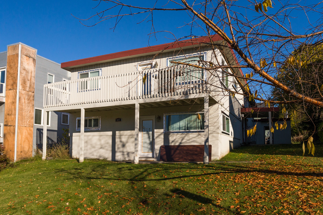 4 Plex in Anchorage, AK - Building Photo