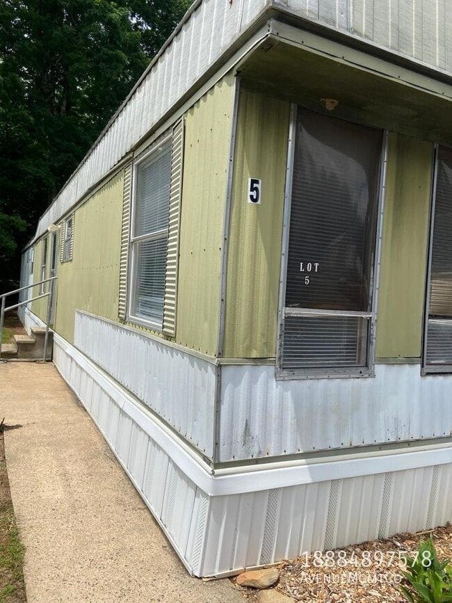 property at 2115 31st Ave Dr NE