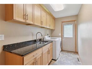 10829 Forestview Cir in Eden Prairie, MN - Building Photo - Building Photo