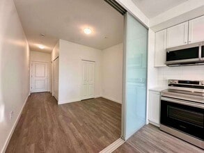 15733 85 Av in Surrey, BC - Building Photo - Building Photo