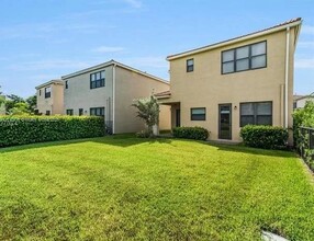 965 NE 193rd Terrace in Miami, FL - Building Photo - Building Photo
