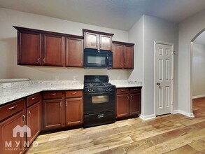 306 Lazy Pine Ct in Conroe, TX - Building Photo - Building Photo