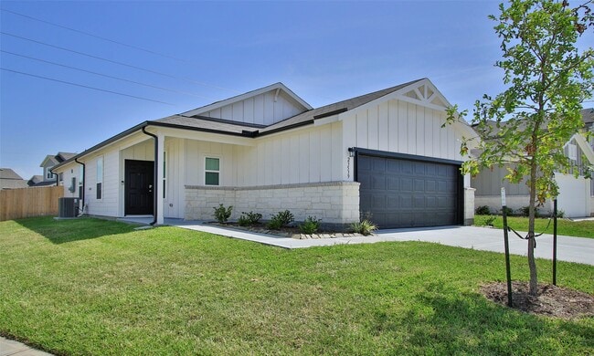 23539 Weir Box Rd in Hockley, TX - Building Photo - Building Photo