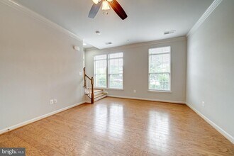 7764 Cedar Branch Drive in Gainesville, VA - Building Photo - Building Photo