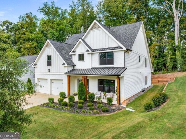 3127 Cherry Blossom Ln in East Point, GA - Foto de edificio - Building Photo