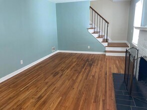 341 S Roys Ave in Columbus, OH - Building Photo - Building Photo