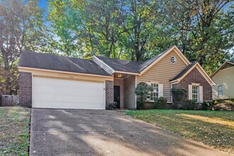 5769 Saranac Ave in Memphis, TN - Foto de edificio - Building Photo