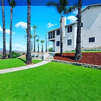 23149 Biggs Ln, Unit Bottom floor in Canyon Lake, CA - Building Photo