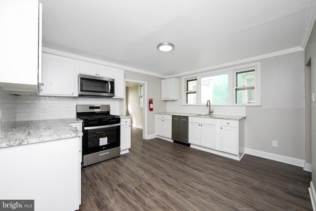 216 Somerset St