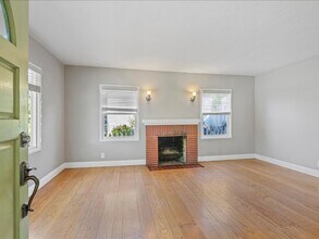 7741 Greenly Dr in Oakland, CA - Building Photo - Building Photo