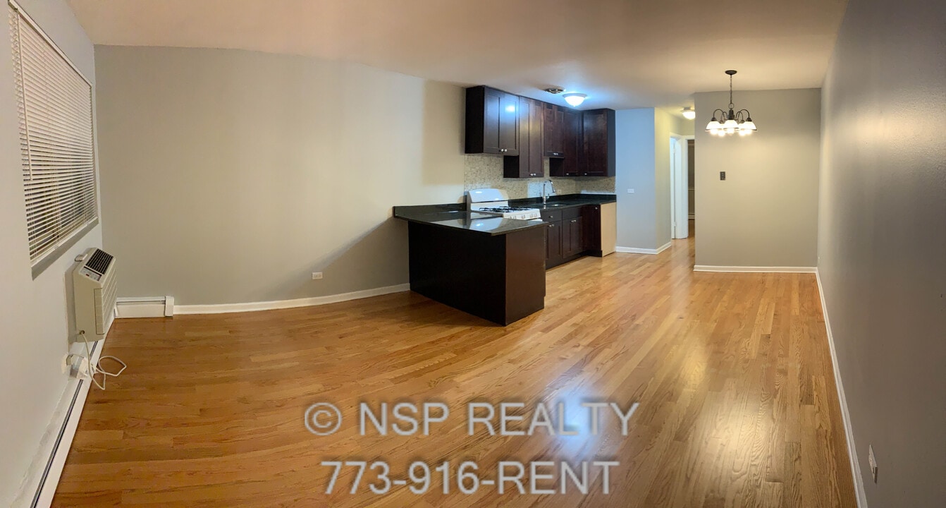 8500 Waukegan Rd, Unit 5 in Morton Grove, IL - Building Photo