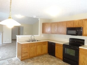 3866 Genteel Dr in Grove City, OH - Building Photo - Building Photo